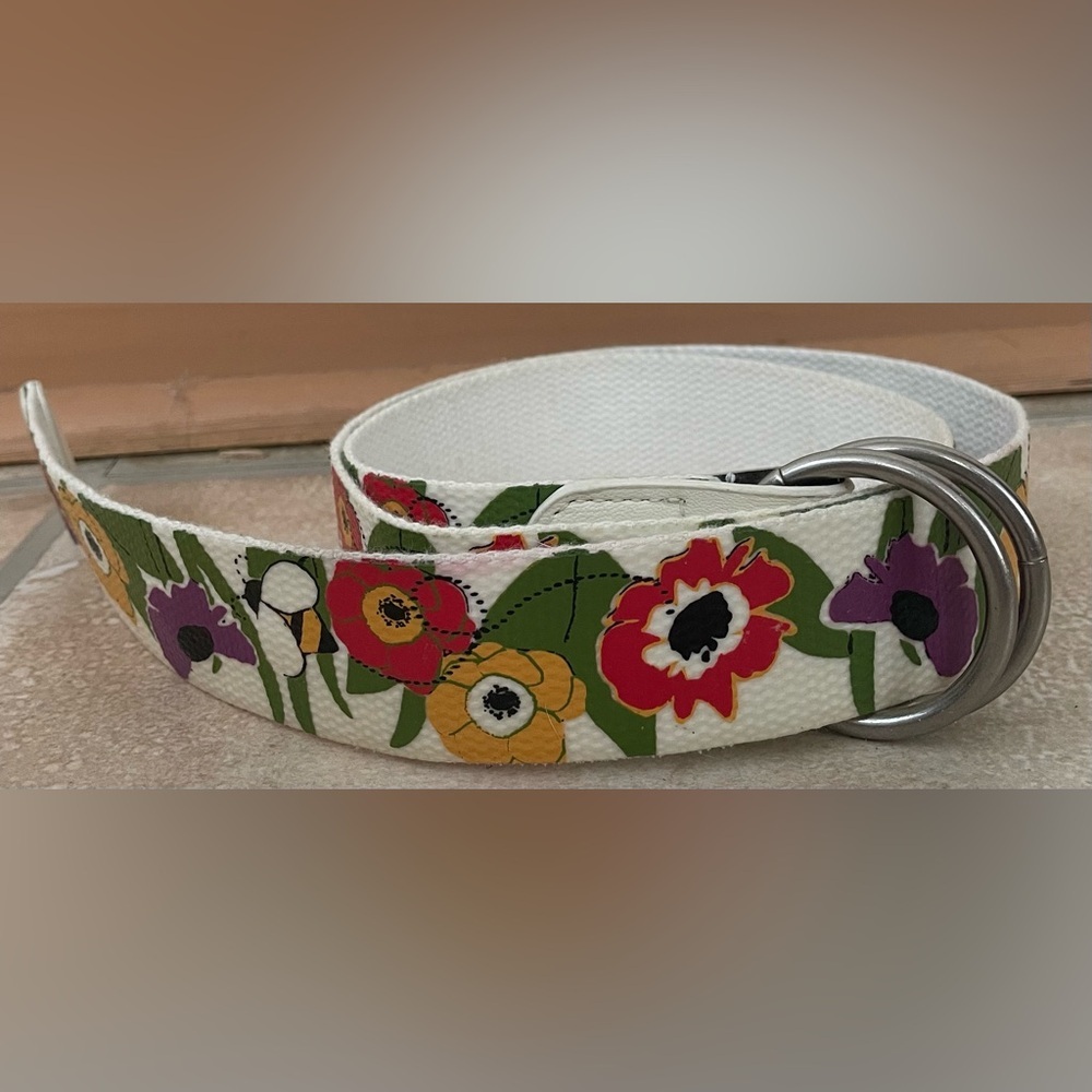 Relic white floral bee multicolored boho hippie bumblebee design belt; 43”